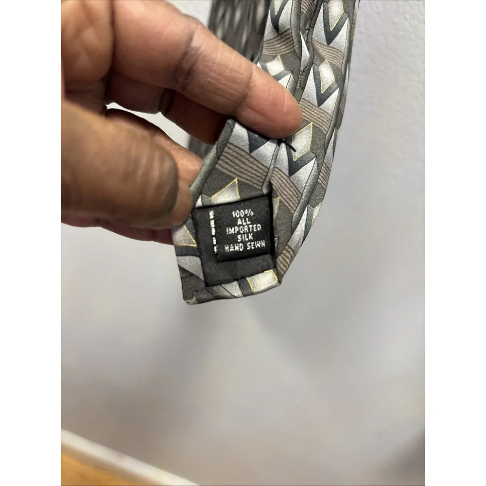 Croft & Barrow Tie Mens OS Grey Geometric Diamond Silk Hand Sewn